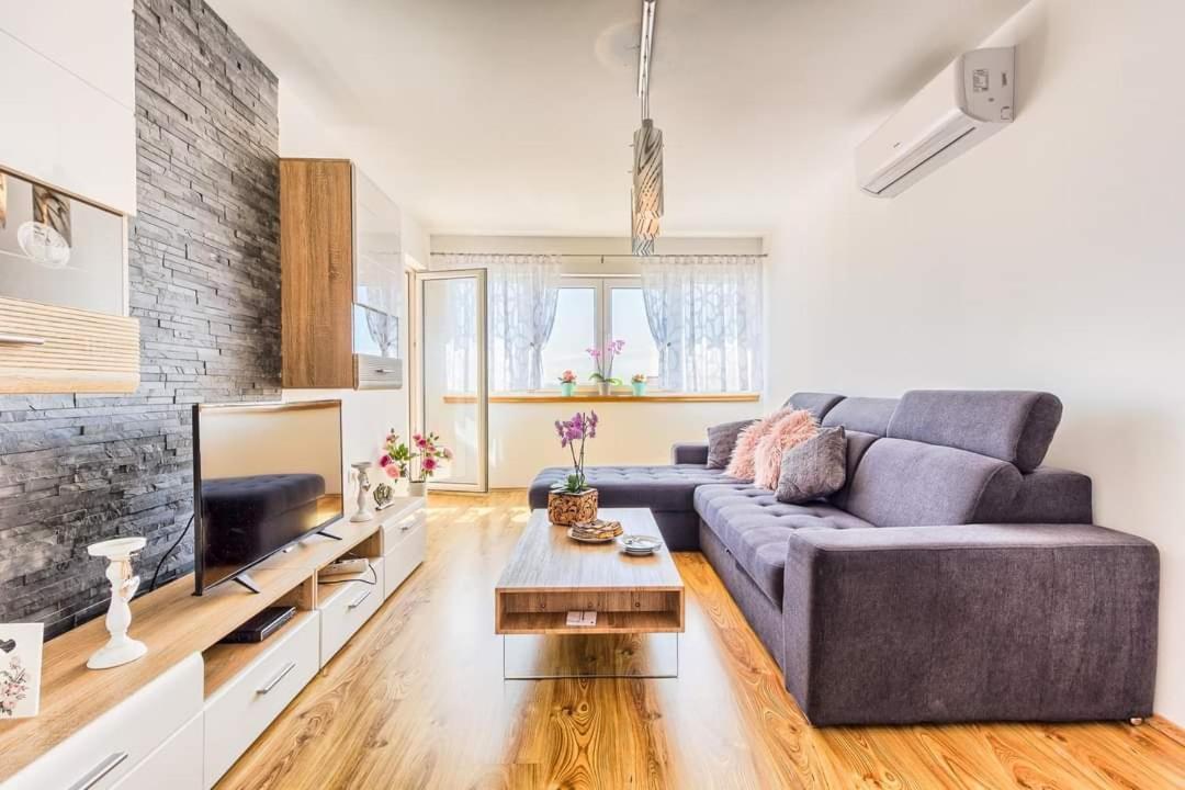 Kaštel Stari Villa Ivano With Sea&Mountain View מראה חיצוני תמונה
