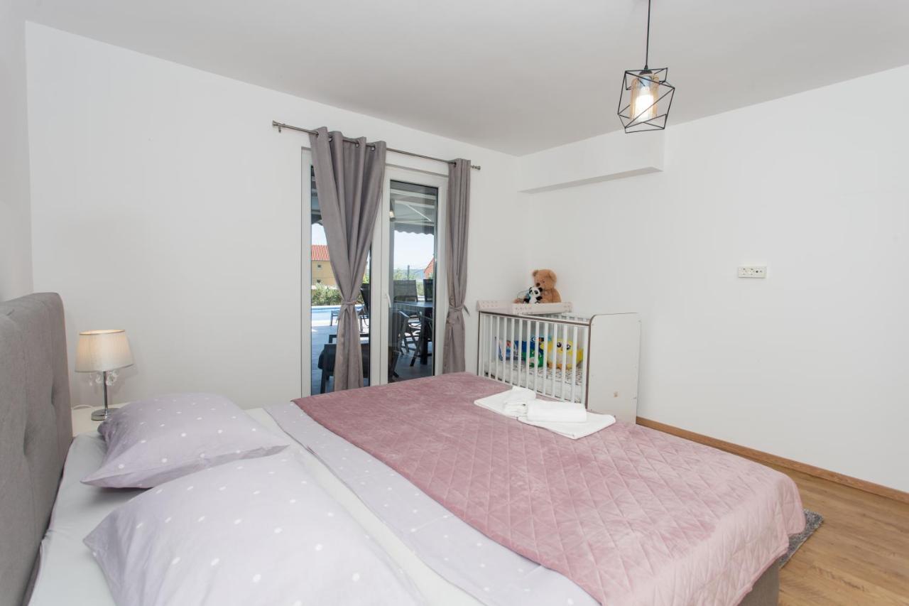 Kaštel Stari Villa Ivano With Sea&Mountain View מראה חיצוני תמונה