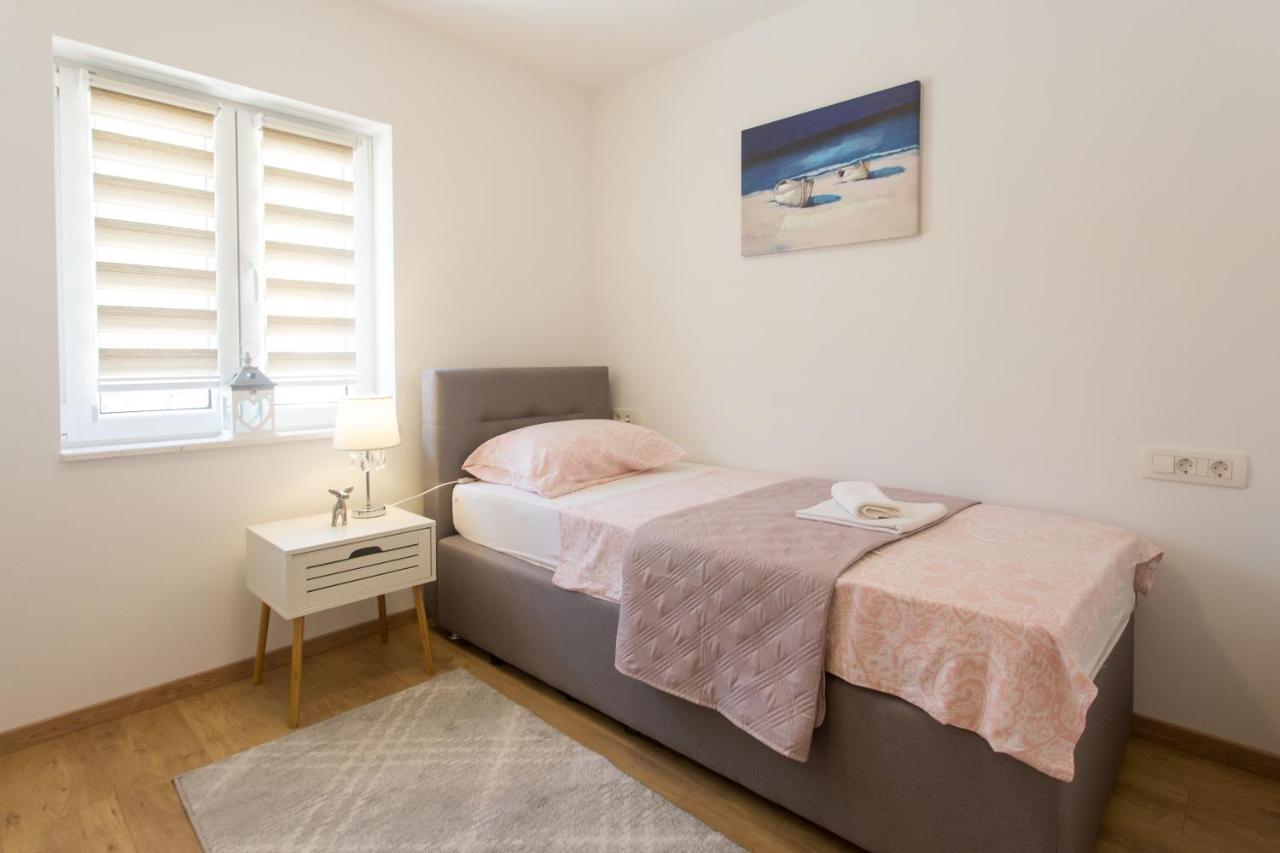 Kaštel Stari Villa Ivano With Sea&Mountain View מראה חיצוני תמונה
