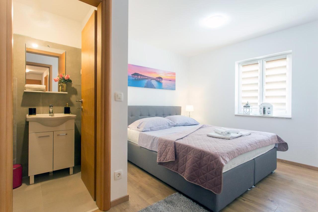 Kaštel Stari Villa Ivano With Sea&Mountain View מראה חיצוני תמונה